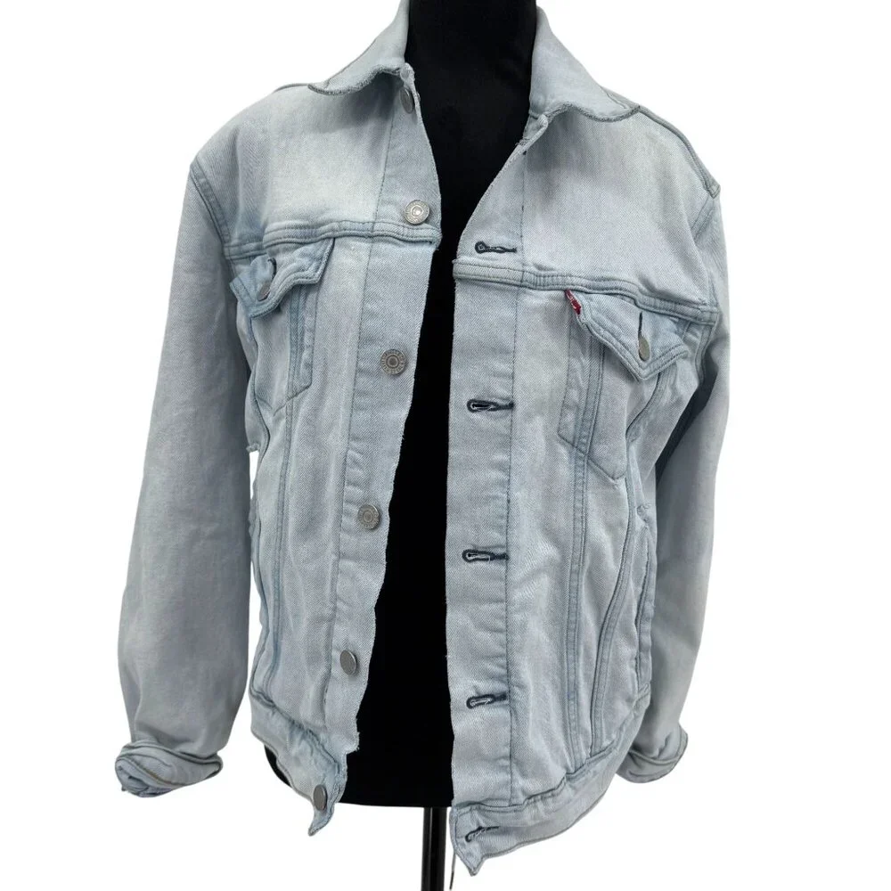 Levi’s Premium Women’s Ex-Boyfriend Trucker Jacket Light Blue Size S Oversized - Picture 1 of 7